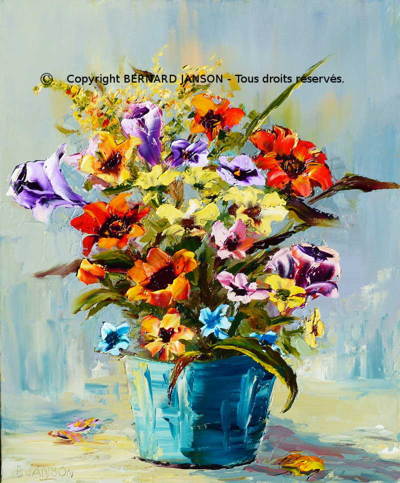 peintures à l'huile au couteau ; bouquet de fleurs de clouleurs variées sur un fond gris clair avec un vase bleu.
